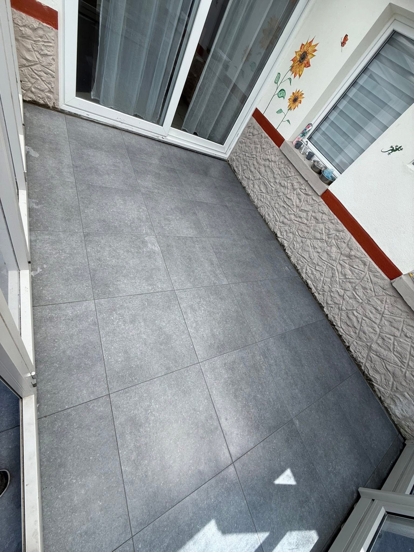 Carrelage soigné dans une véranda