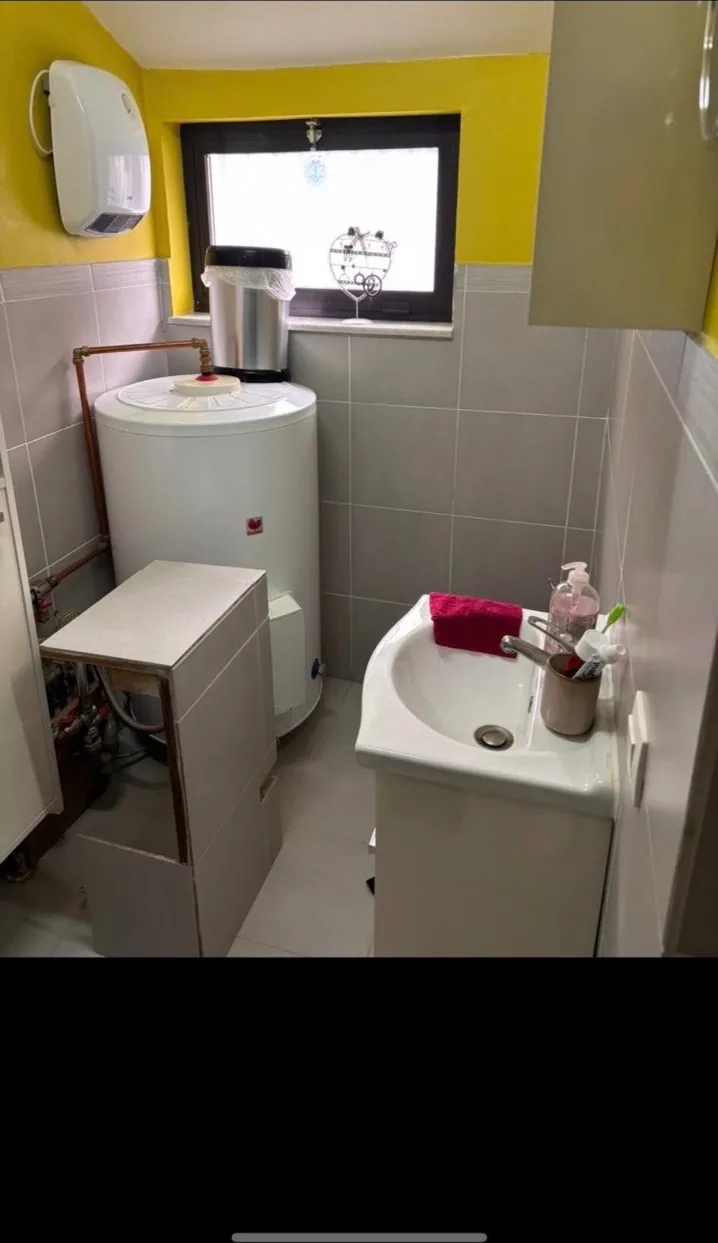 Ancien WC avant rénovation