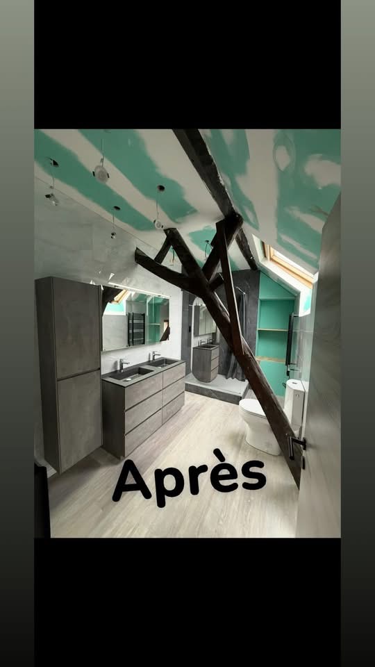 Salle de bain sous combles après rénovation